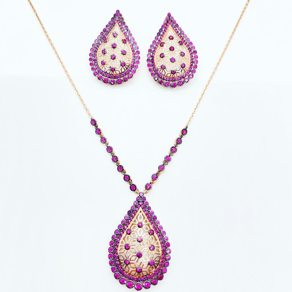 Ruby Teardrop Pendant Jewelry Set